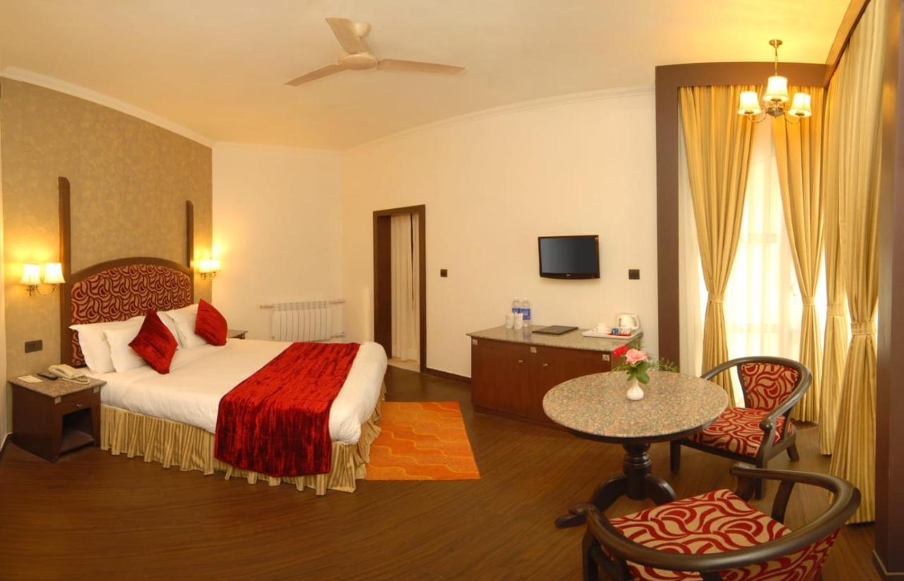 Hotel Arif Castle, Nainital Dış mekan fotoğraf